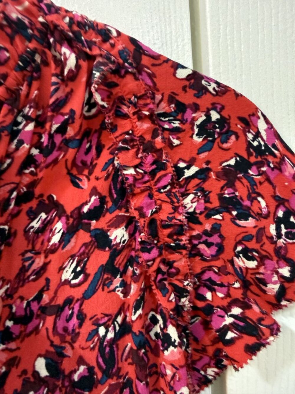 Evereve EUC Maeve Floral Top in Multifloral-Size S - Picture 4 of 6